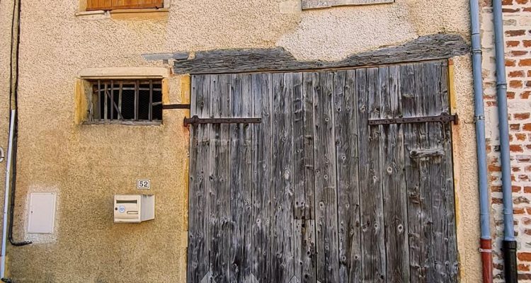 Vente Maison 130 m² à Villeneuve 96 000 € - Villeneuve (01480)