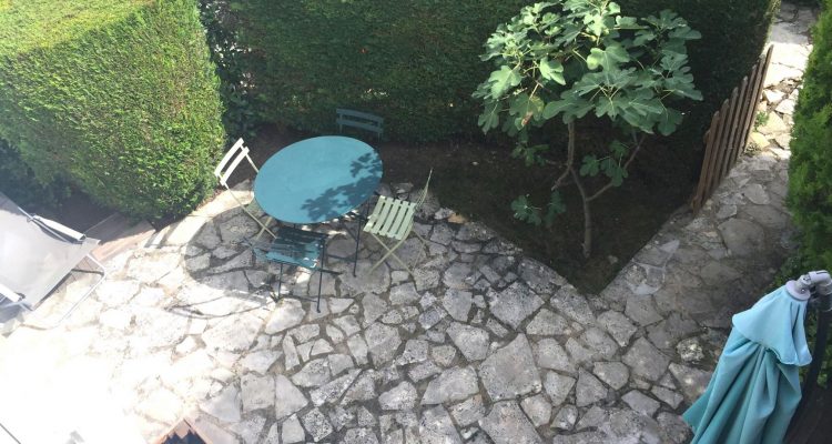 Maison 94m² sur 30m² de terrain - Collonges-Au-Mont-d'Or (69660     )