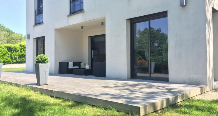 Maison 140m² sur 1083m² de terrain - Saint-Bonnet-de-Mure (69720)