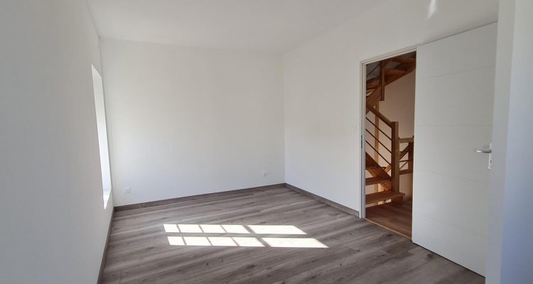 Vente Maison 140 m² à Villeneuve 274 000 € - Villeneuve (01480     ) - 11