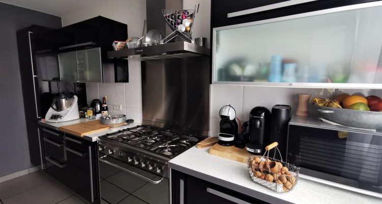 Vente T4 100 m² à Caluire-Et-Cuire 560 000 € - Caluire-Et-Cuire (69300     ) - 7