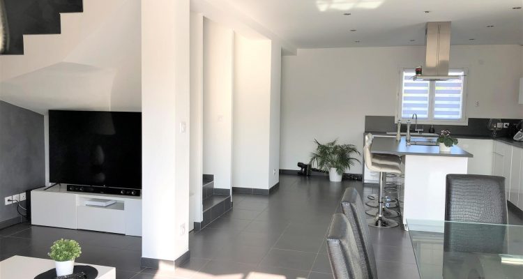 Vente Maison 101 m² à Toussieux 350 000 € - Toussieux (01600) - 3