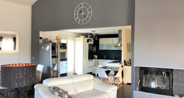 Vente Maison 141 m² à Villeneuve 395 000 € - Villeneuve (01480) - 3