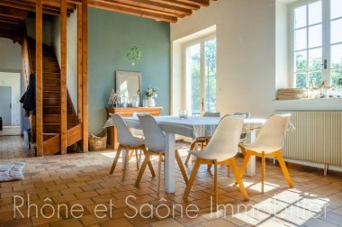 Vente Maison 240 m² à Saint-Georges-de-Reneins 399 000 € - 1