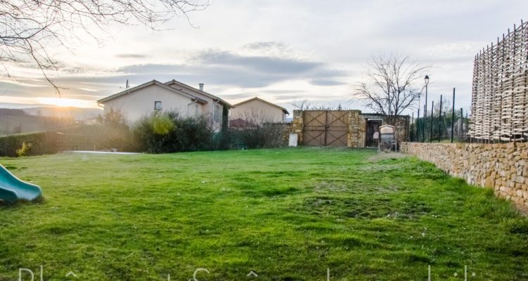 Terrain 840m² - Liergues (69400) - 5