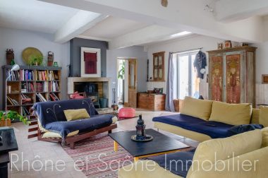 Vente Maison 250 m² à Guéreins 460 000 € - 1