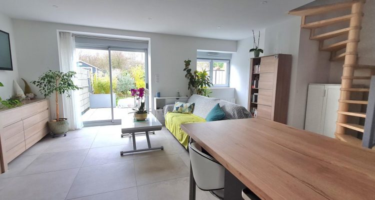 Duplex rénové avec jardin - Reyrieux (01600) - 3