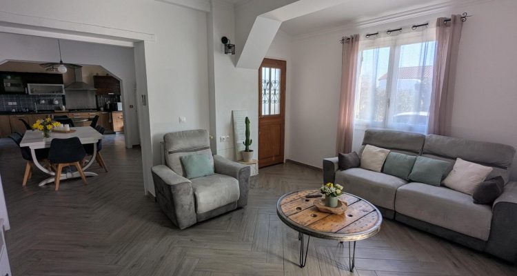 Vente Maison 105 m² à Amberieux 365 000 € - Amberieux (69480) - 1