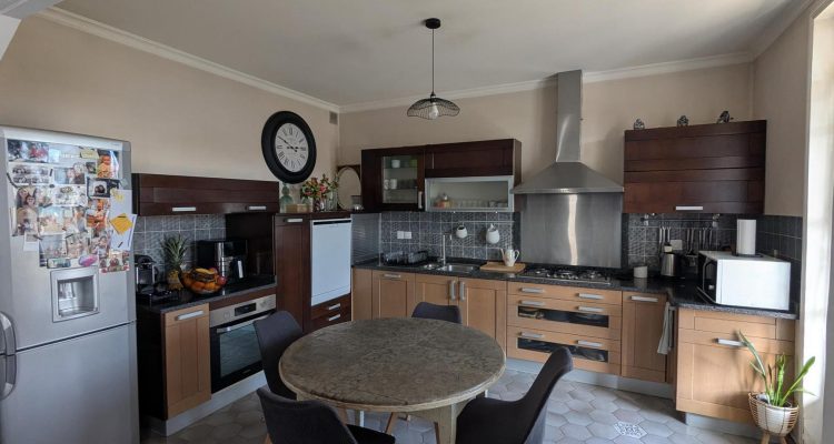 Vente Maison 105 m² à Amberieux 365 000 € - Amberieux (69480) - 2