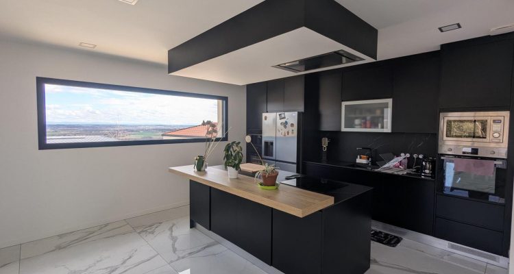 Vente Maison 156 m² à Lachassagne 835 000 € - Lachassagne (69480) - 5