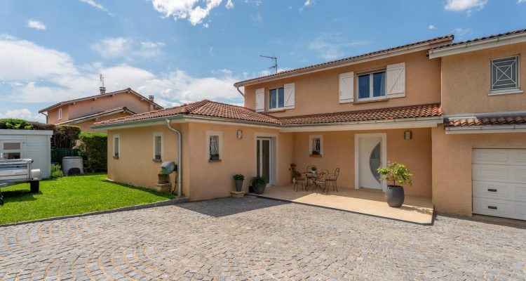 Vente Maison 200 m² à Genay 579 000 € - Genay (69730) - 1