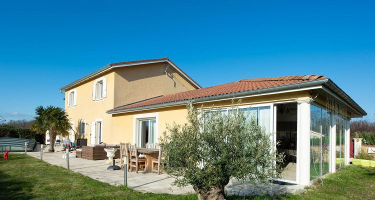 Maison familiale - Romans (01400)