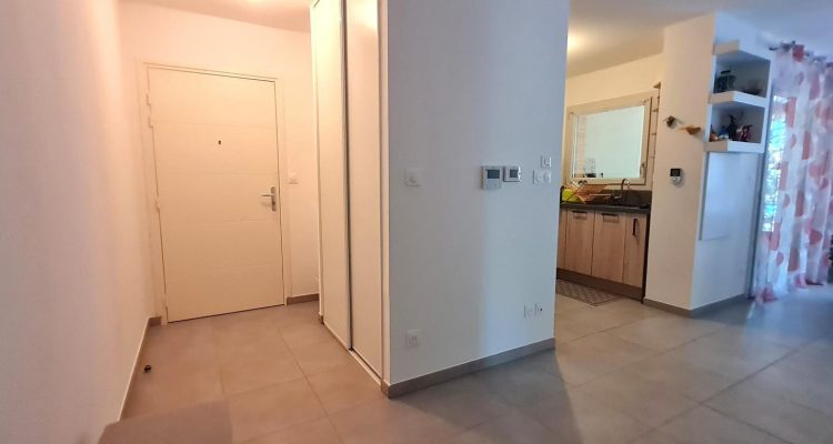 Lumineux et bien situé - Belleville (69220) - 10