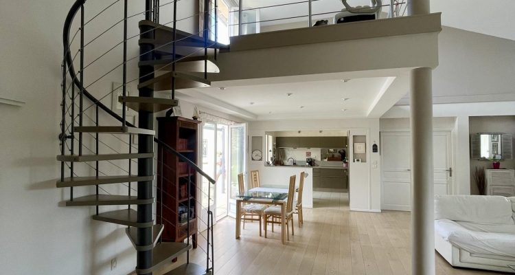 Vente Maison 203 m² à Tramoyes 590 000 € - Tramoyes (01390) - 18