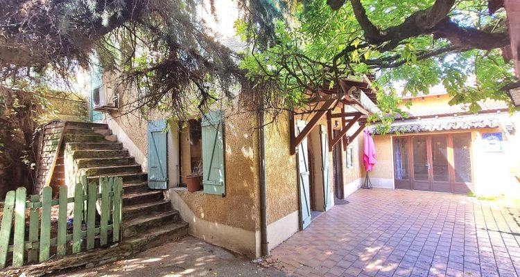 Ancienne ferme à rénover - Reyrieux (01600)