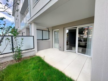 Appartement neuf avec jardin - 1