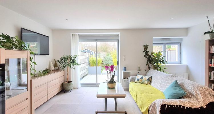 Duplex rénové avec jardin - Reyrieux (01600)