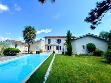 Vente Maison 203 m² à Tramoyes 590 000 € - 1