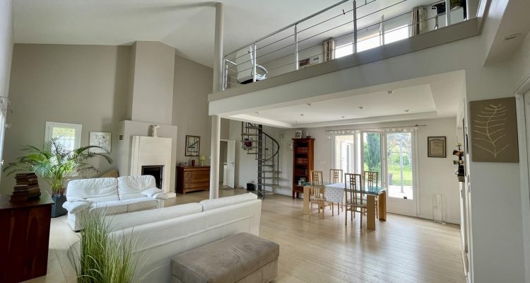 Vente Maison 203 m² à Tramoyes 590 000 € - Tramoyes (01390) - 1