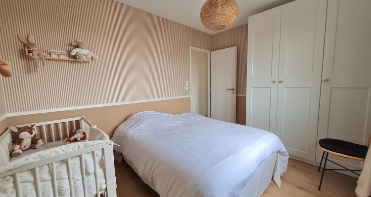 Lumineuse et confortable - Reyrieux (01600) - 13