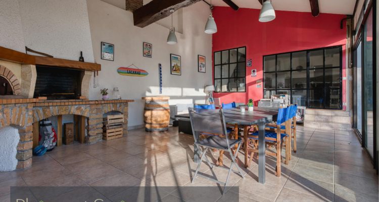 Ferme rénovée - Reyrieux (01600) - 2