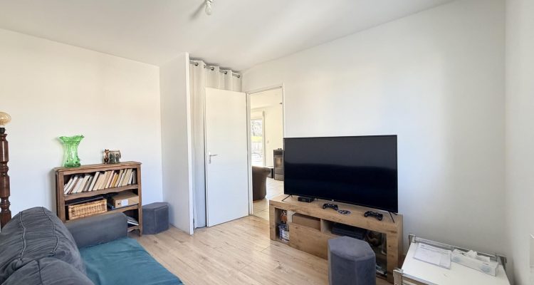 Lumineuse et agréable à vivre! - Toussieux (01600) - 13