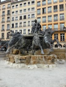 Vente T3 105 m² à Lyon-1er-Arrondissement 360 000 € - 1