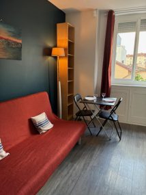 Location Studio 15 m² à Lyon-6eme-Arrondissement 720 € CC /mois - 1