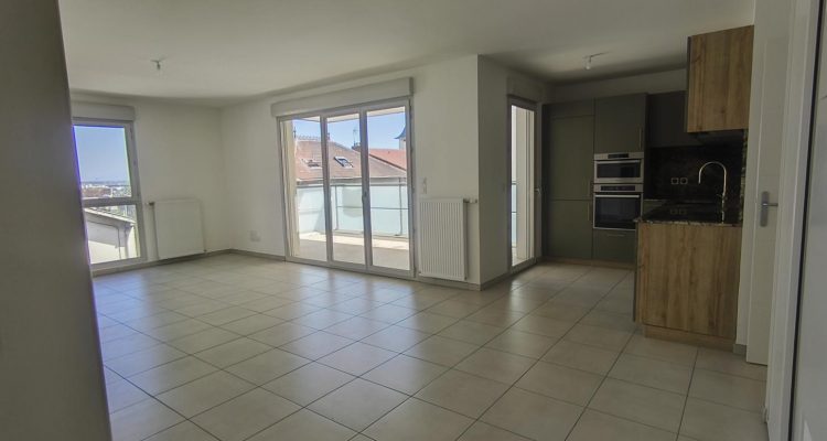 T3 récent, traversant, avec vue et garage inclus - Caluire-Et-Cuire (69300) - 2