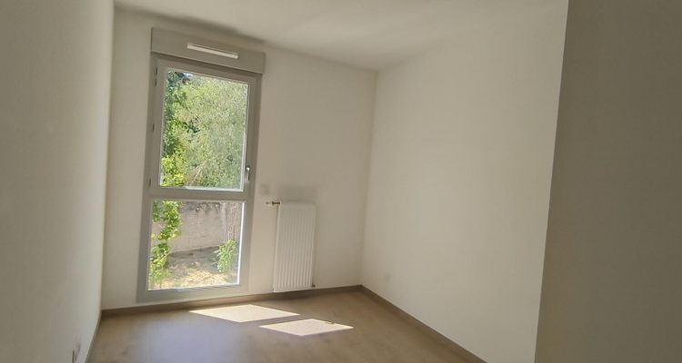 T3 récent, traversant, avec vue et garage inclus - Caluire-Et-Cuire (69300) - 9