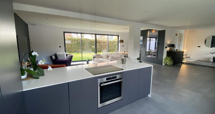 Vente Maison 175 m² à La Tour-de-Salvagny 749 000 € - La Tour-de-Salvagny (69890) - 3