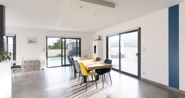 Maison contemporaine - Liergues (69400) - 7