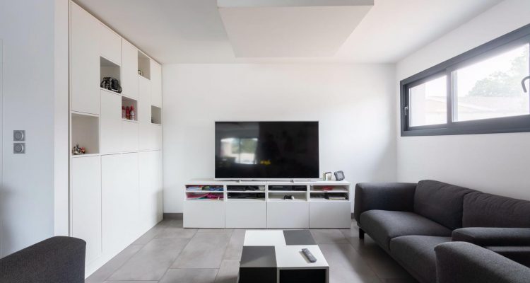 Maison contemporaine - Liergues (69400) - 8