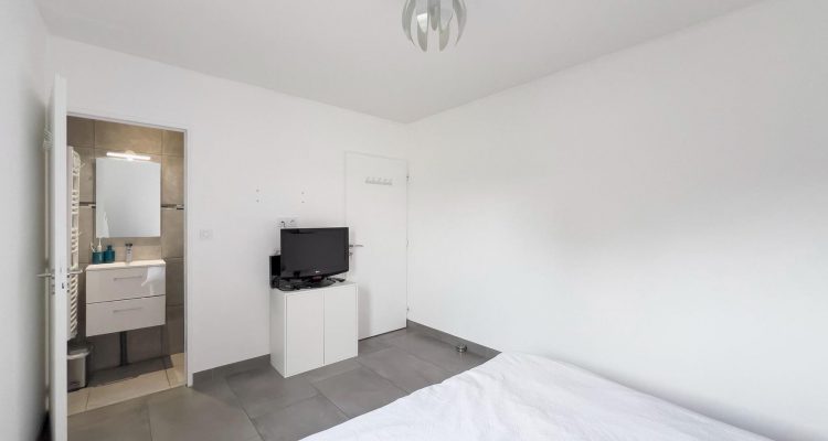 Maison contemporaine - Liergues (69400) - 15