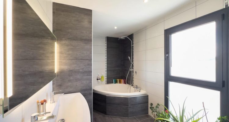 Maison contemporaine - Liergues (69400) - 24