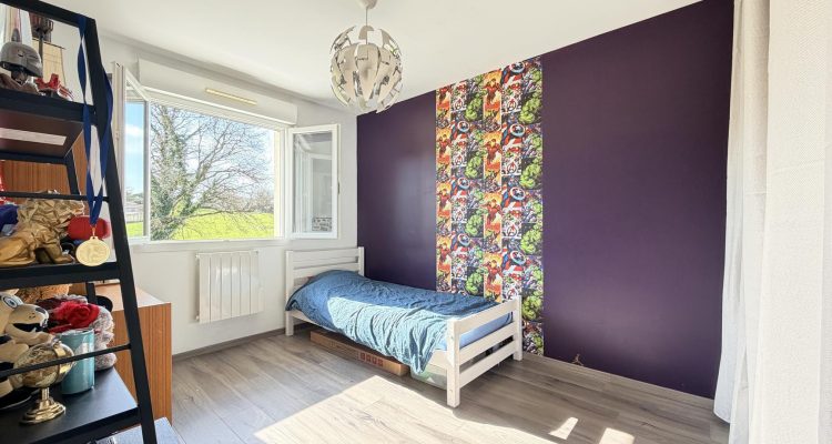 Lumineuse et agréable à vivre! - Toussieux (01600) - 13