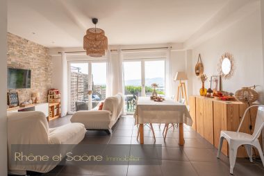 Vente Maison 104 m² à Reyrieux 369 000 € - 1