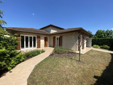 Vente Maison 138 m² à Ars-sur-Formans 380 000 € - 1