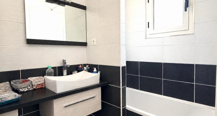 Vente Maison 105 m² à Reyrieux 375 000 € - Reyrieux (01600) - 14
