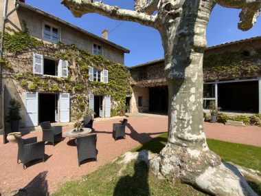 Bien Vendu Maison 260 m² à Guéreins 420 000 € - 1