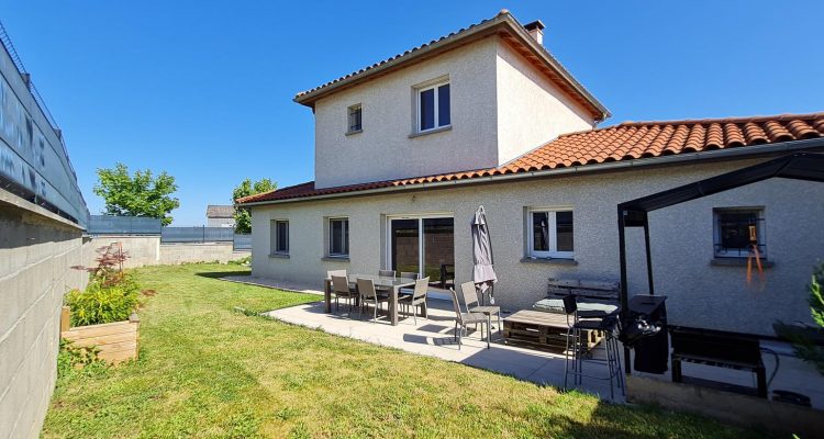 Maison familiale - Lapeyrouse (01330) - 1